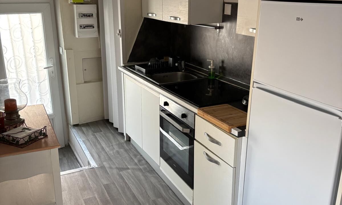 Photo of Kitchen in Peyriac-de-Mer