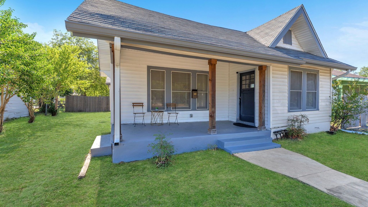 Photo of Outdoor in Highland Park