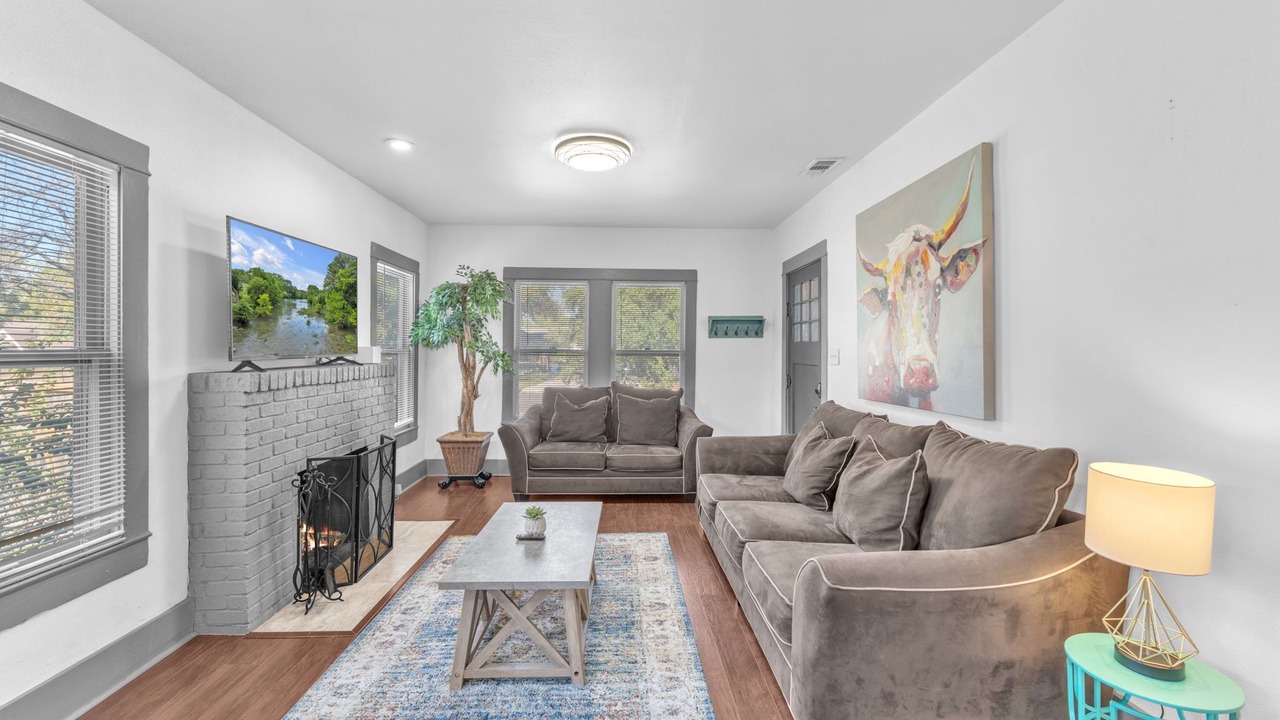 Photo of Livingroom in Highland Park