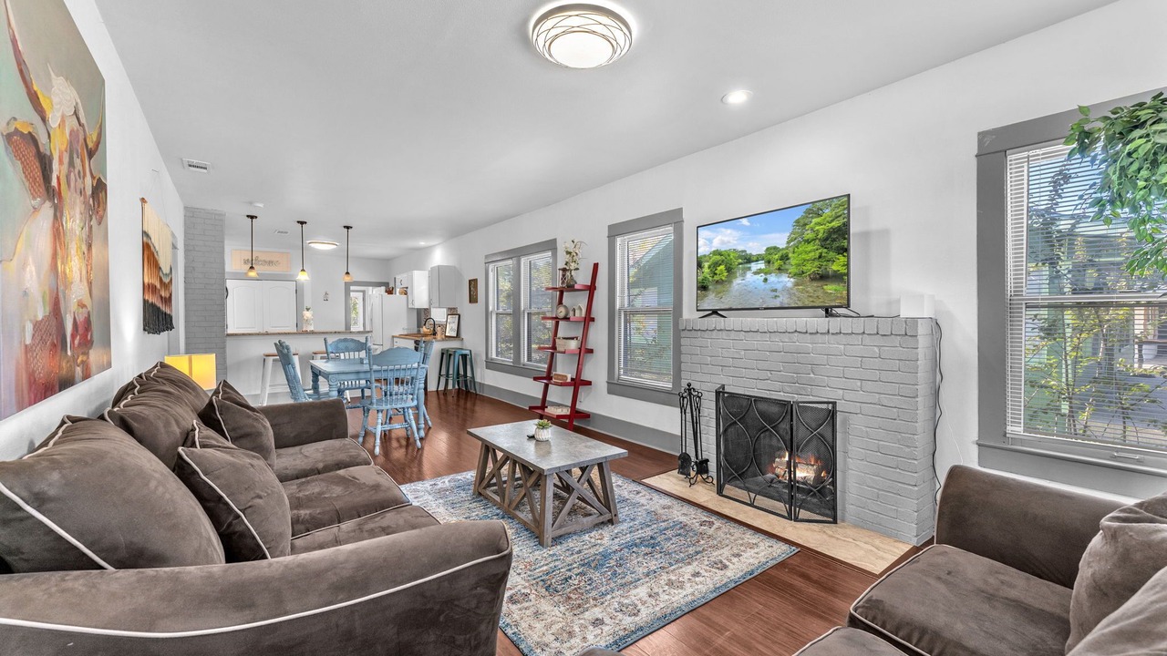 Photo of Livingroom in Highland Park