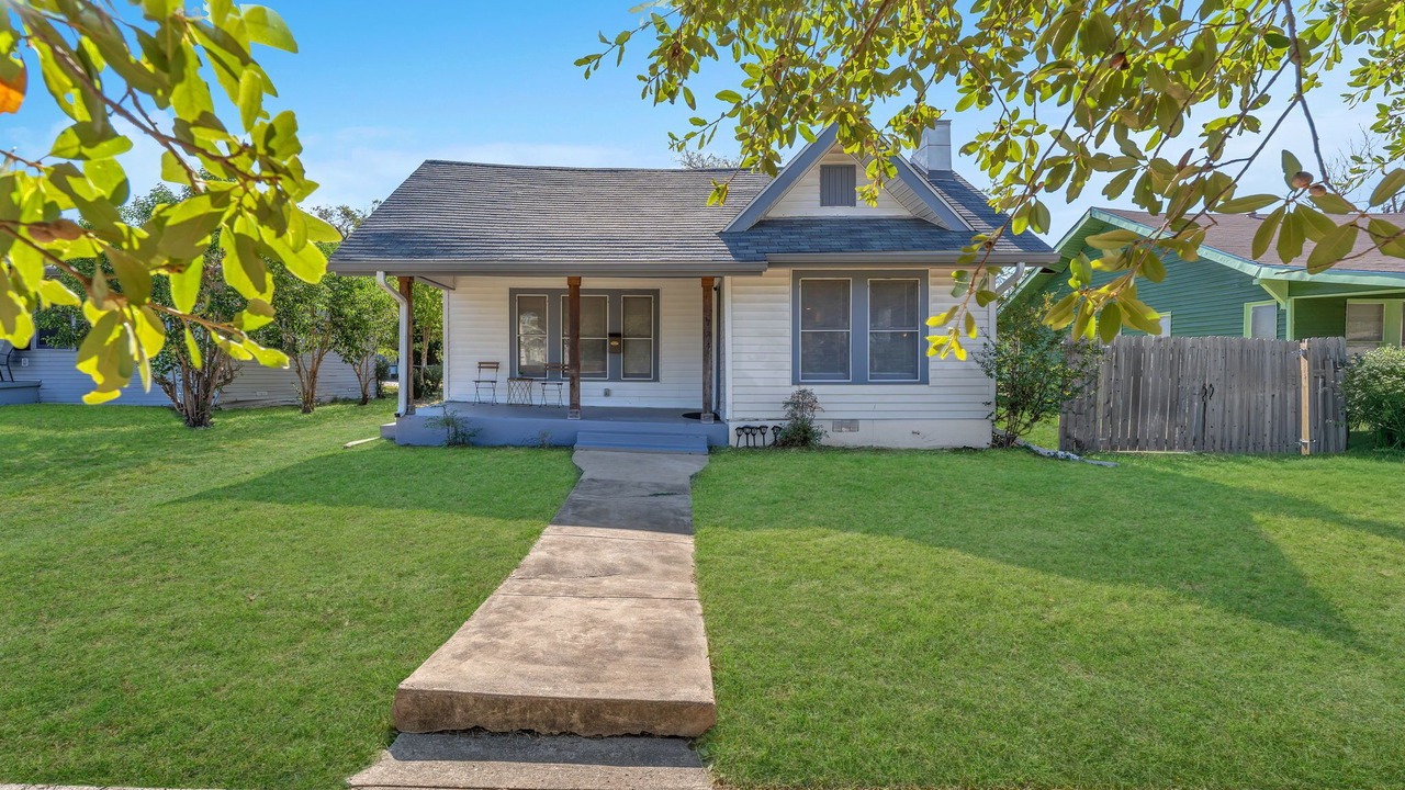 Photo of Outdoor in Highland Park