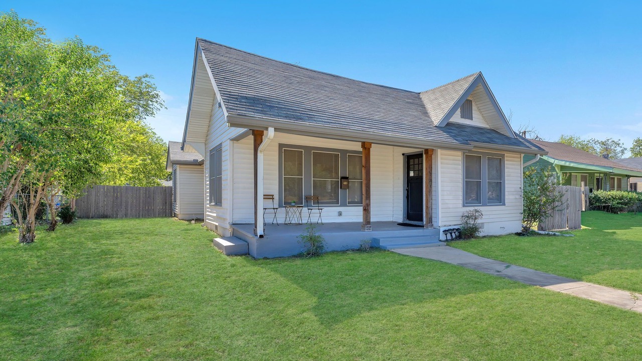 Photo of Outdoor in Highland Park