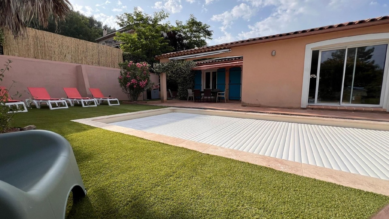 Photo of Patio Balcony in Taradeau