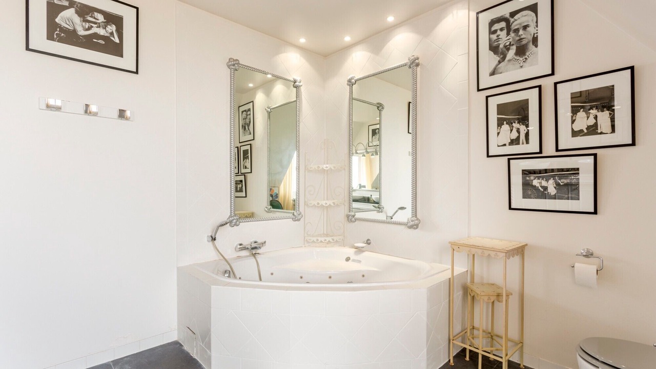 Photo of Bathroom in Trouville-la-Haule