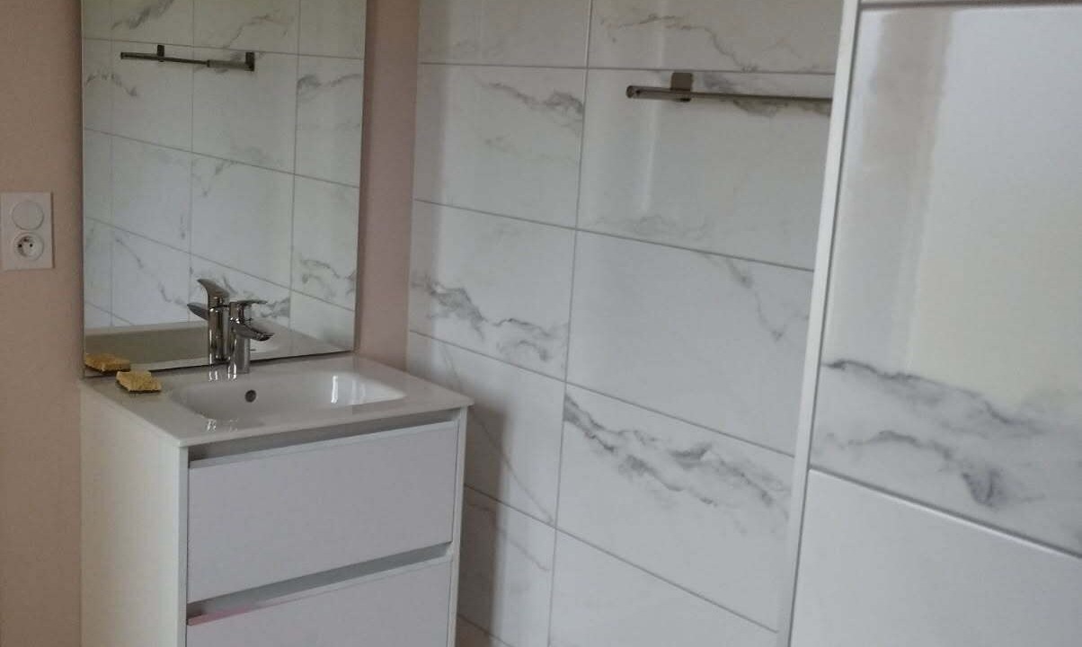Photo of Bathroom in Coutouvre