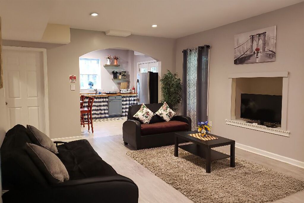 Photo of Livingroom in Sharpsburg