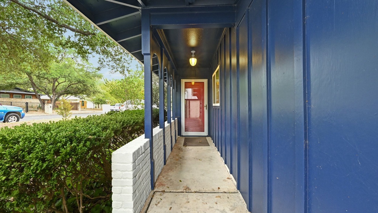 Photo of Outdoor in East Congress