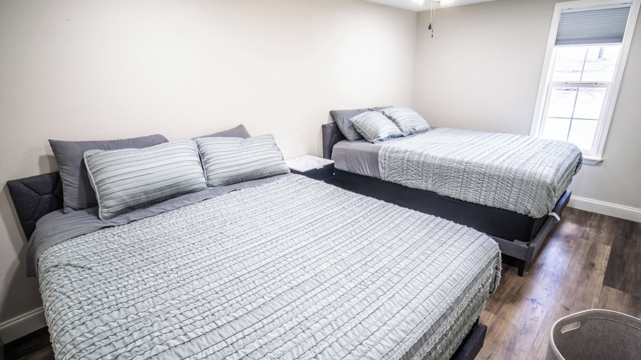 Photo of Bedroom in Avinger