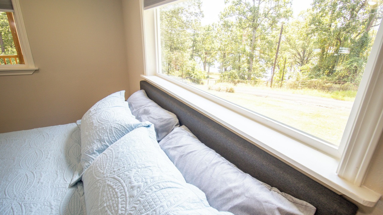 Photo of Bedroom in Avinger