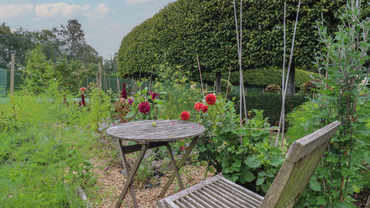 Photo of Outdoor in Five Oak Green