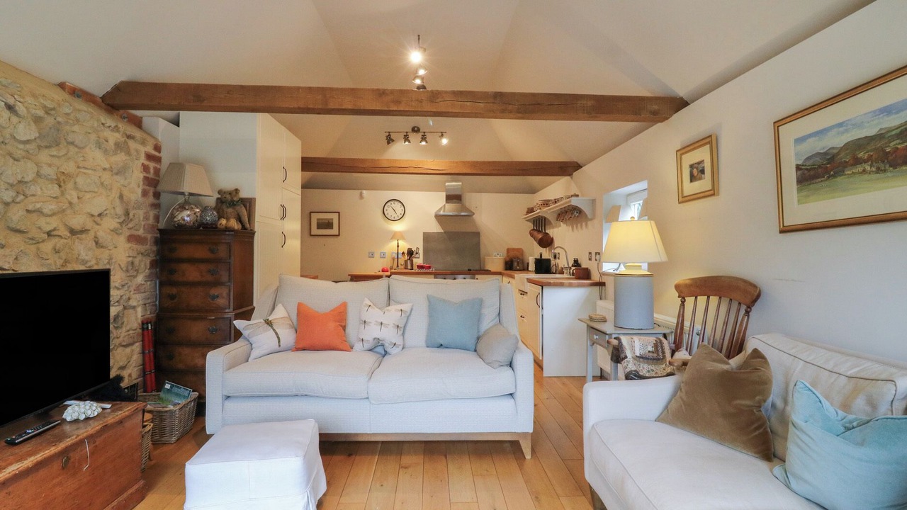 Photo of Livingroom in Five Oak Green