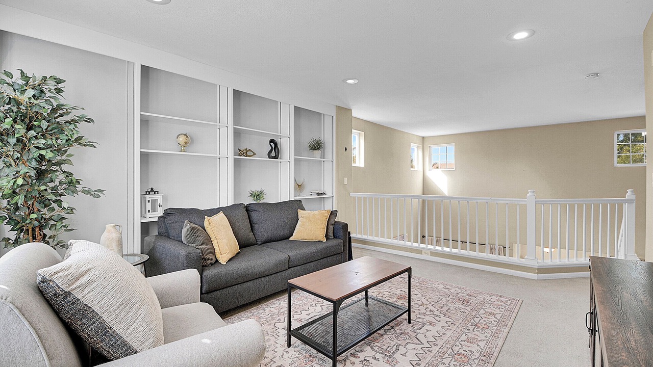 Photo of Livingroom in Dupont