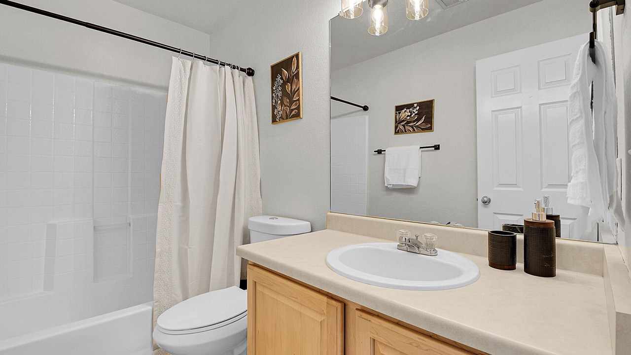 Photo of Bathroom in Dupont