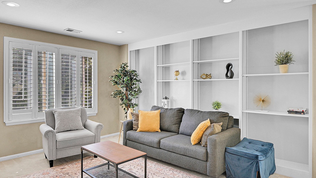 Photo of Livingroom in Dupont