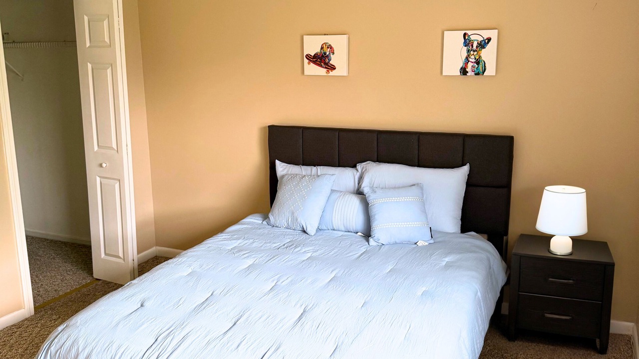 Photo of Bedroom in Newington