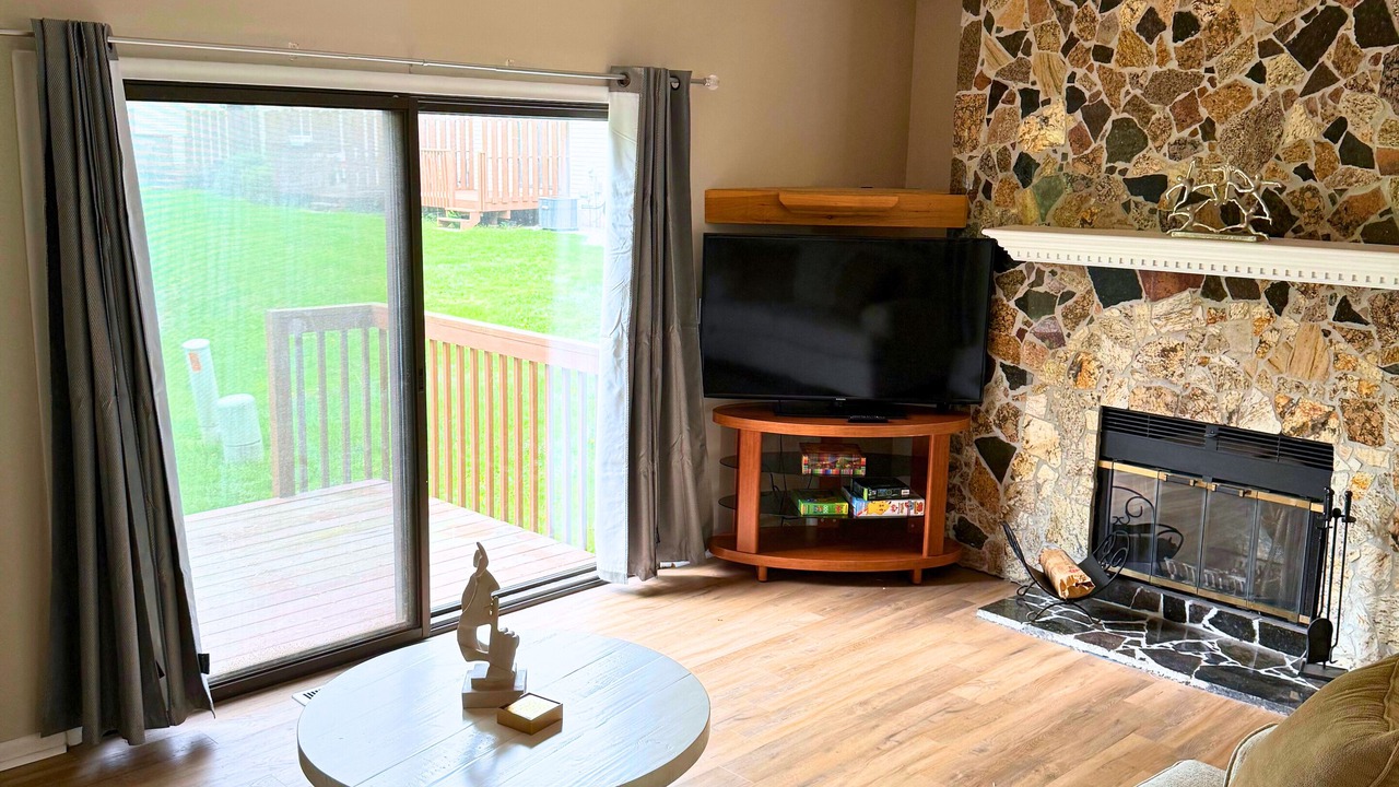 Photo of Livingroom in Newington