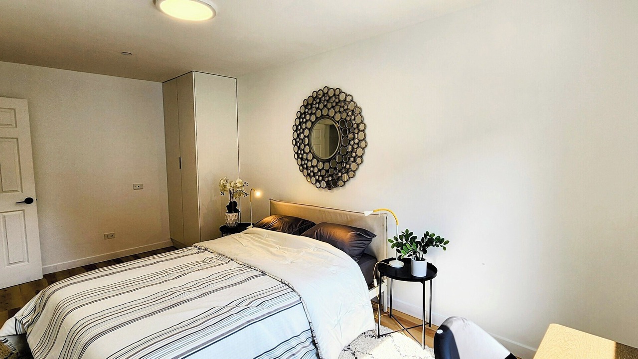 Photo of Bedroom in Evanston