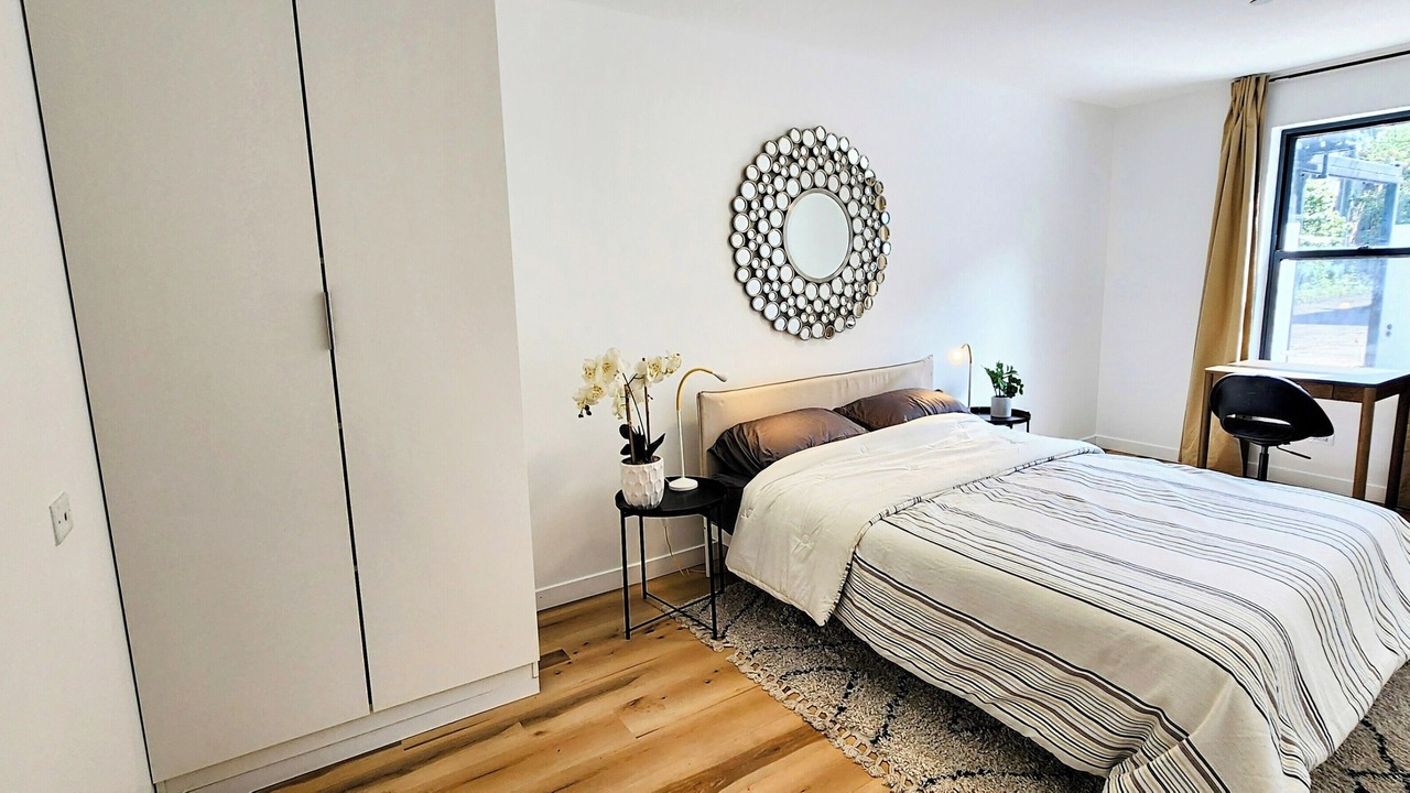 Photo of Bedroom in Evanston