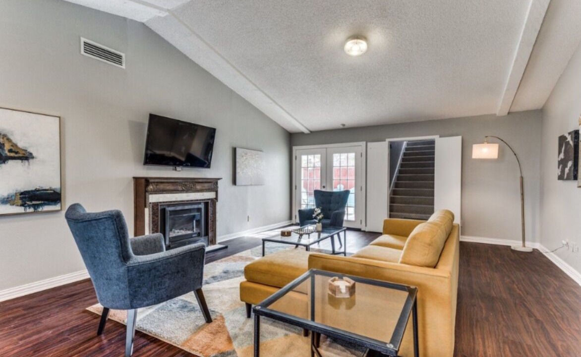 Photo of Livingroom in Richardson