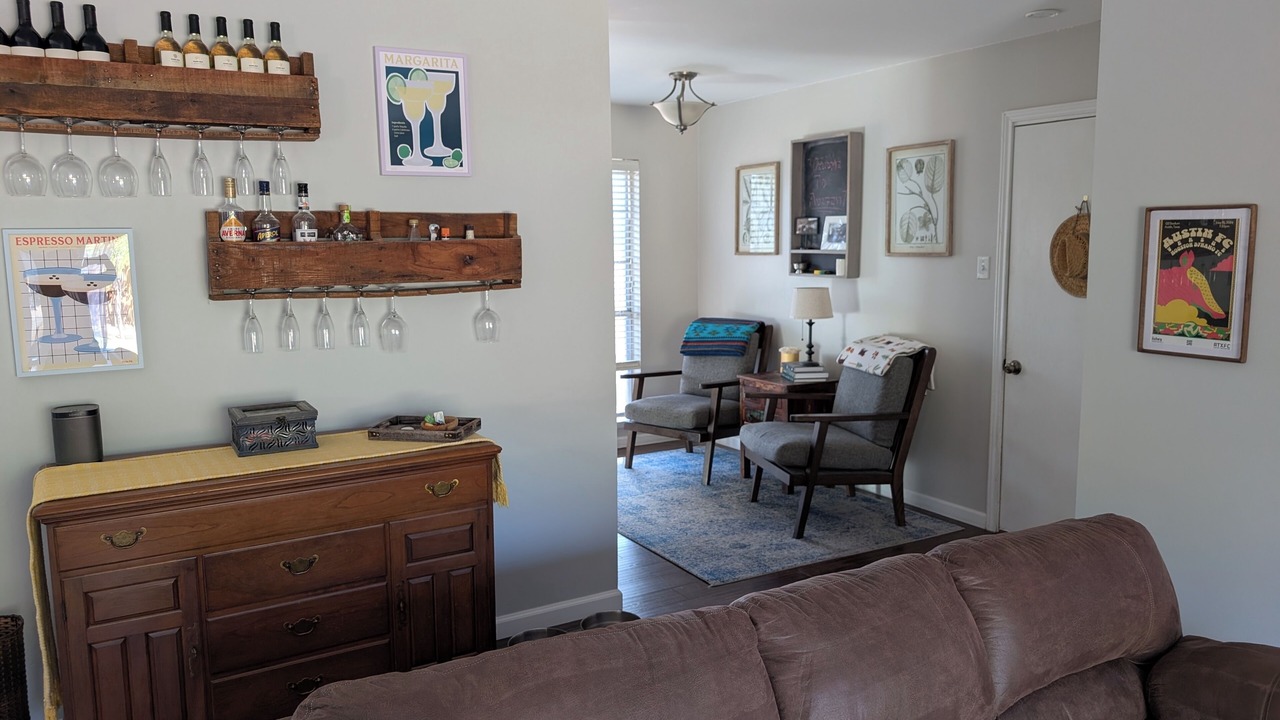 Photo of Livingroom in North Austin Civic Association