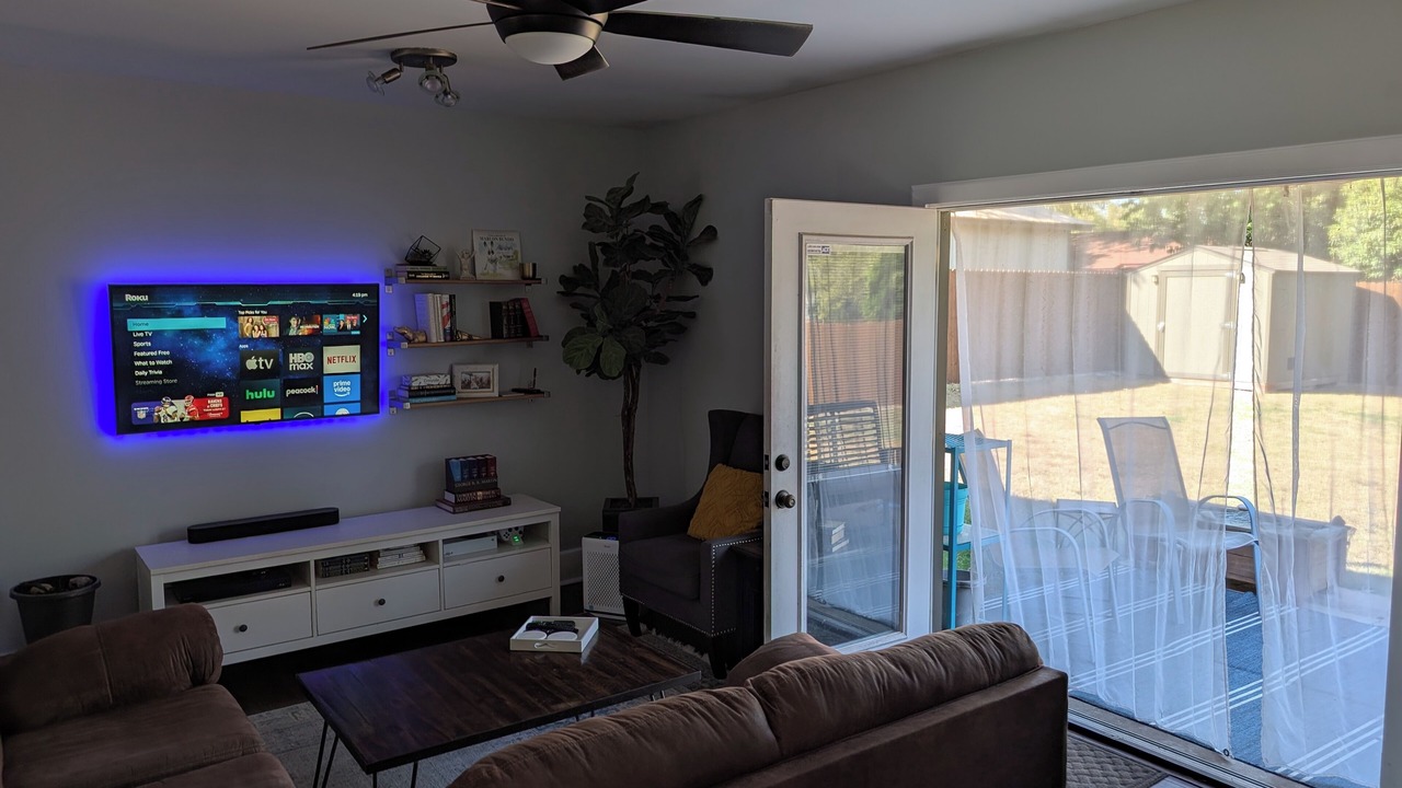 Photo of Livingroom in North Austin Civic Association