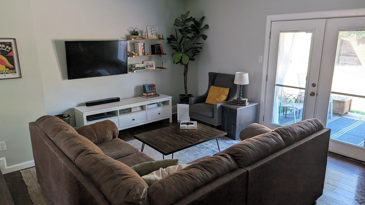 Photo of Livingroom in North Austin Civic Association