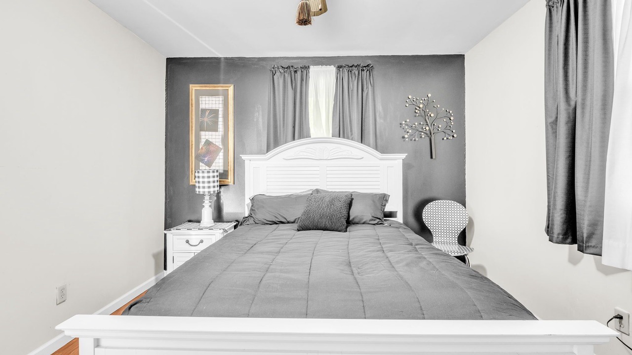 Photo of Bedroom in Rock Harbor