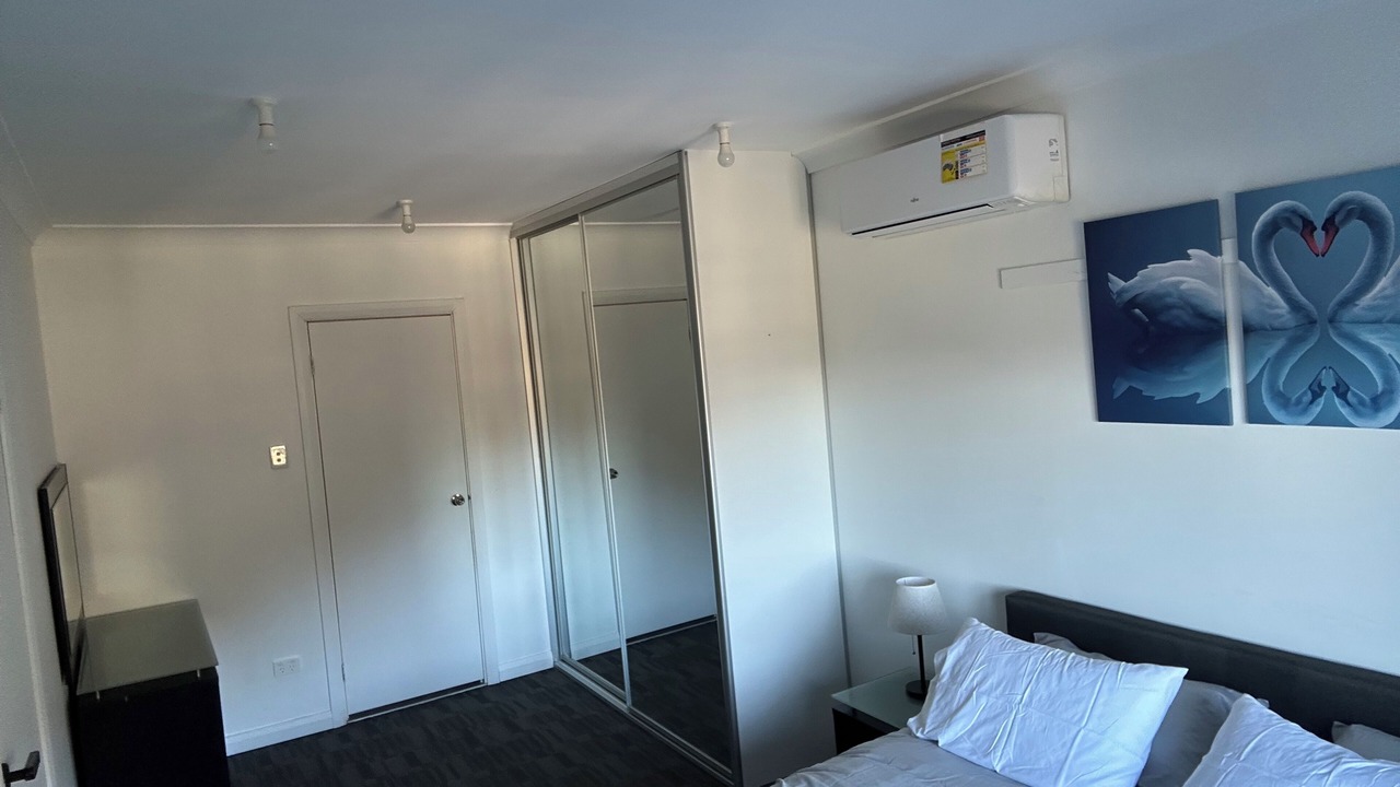 Photo of Bedroom in Tascott