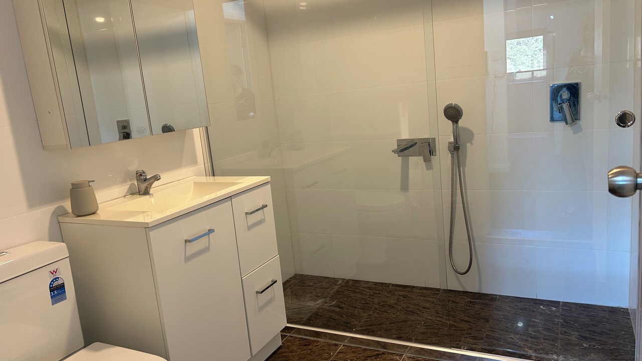 Photo of Bathroom in Tascott