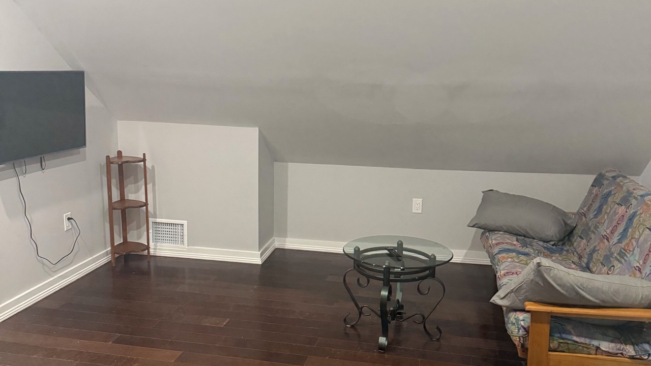 Photo of Livingroom in West New Haven