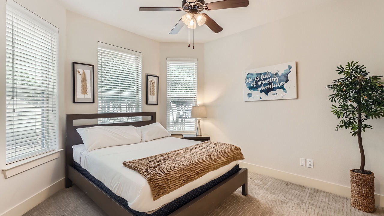 Photo of Bedroom in Oak Lawn