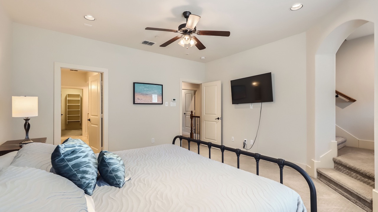 Photo of Bedroom in Oak Lawn