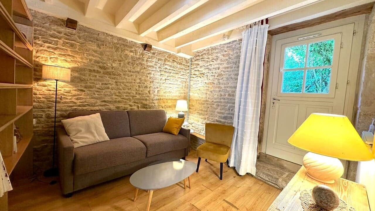 Photo of Livingroom in Montoillot