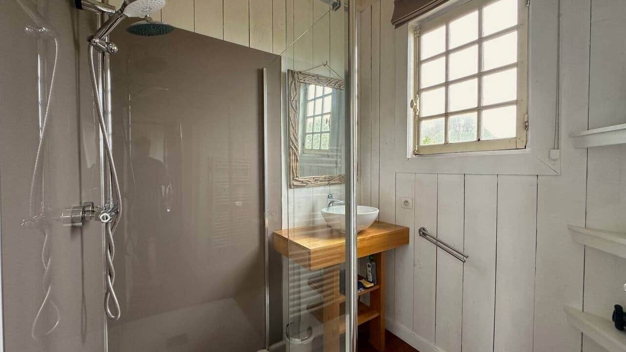 Photo of Bathroom in Montoillot