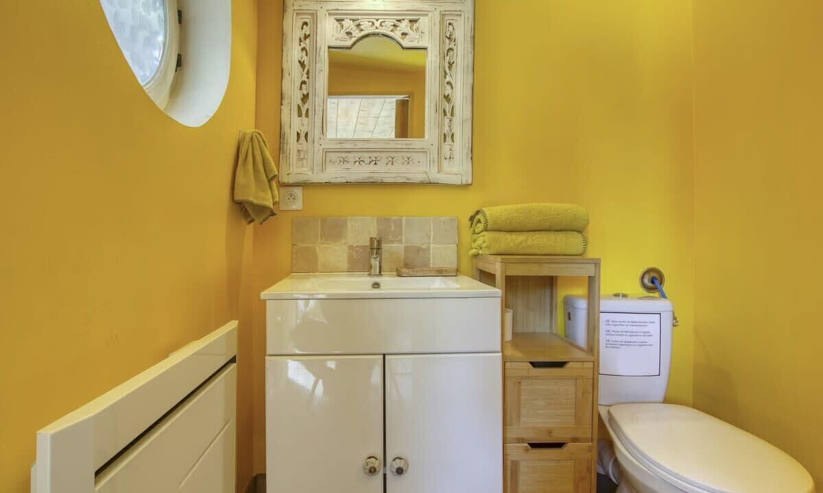 Photo of Bathroom in Cabannes