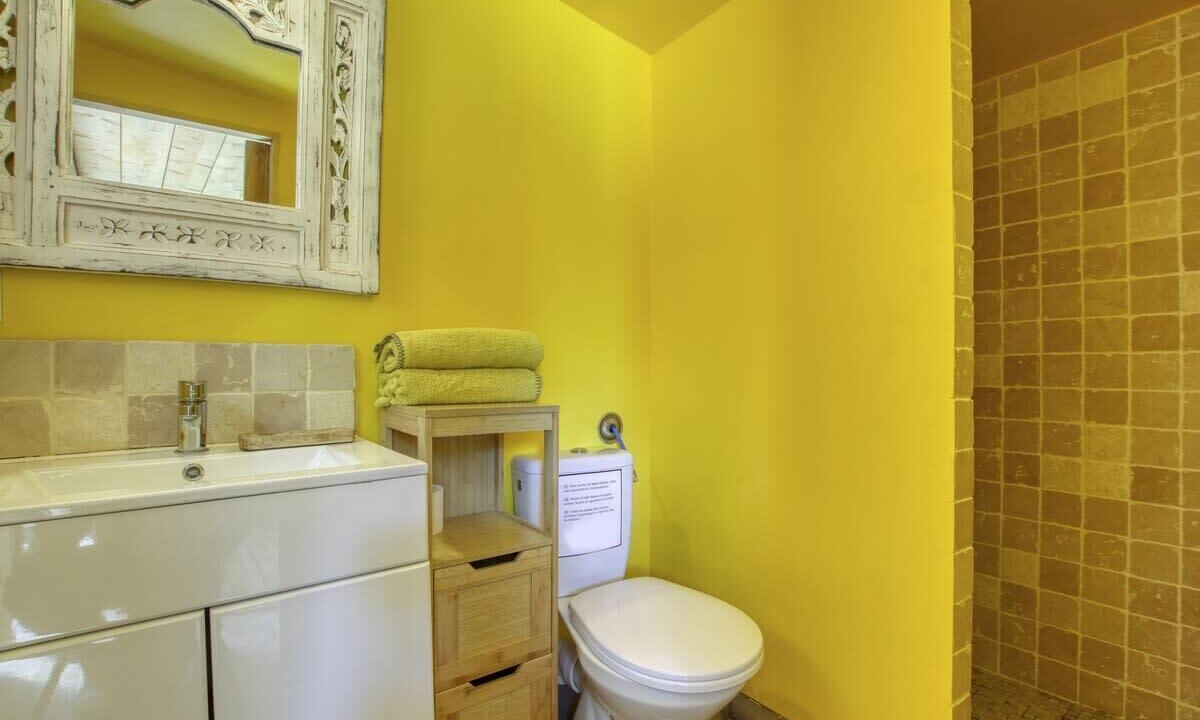 Photo of Bathroom in Cabannes