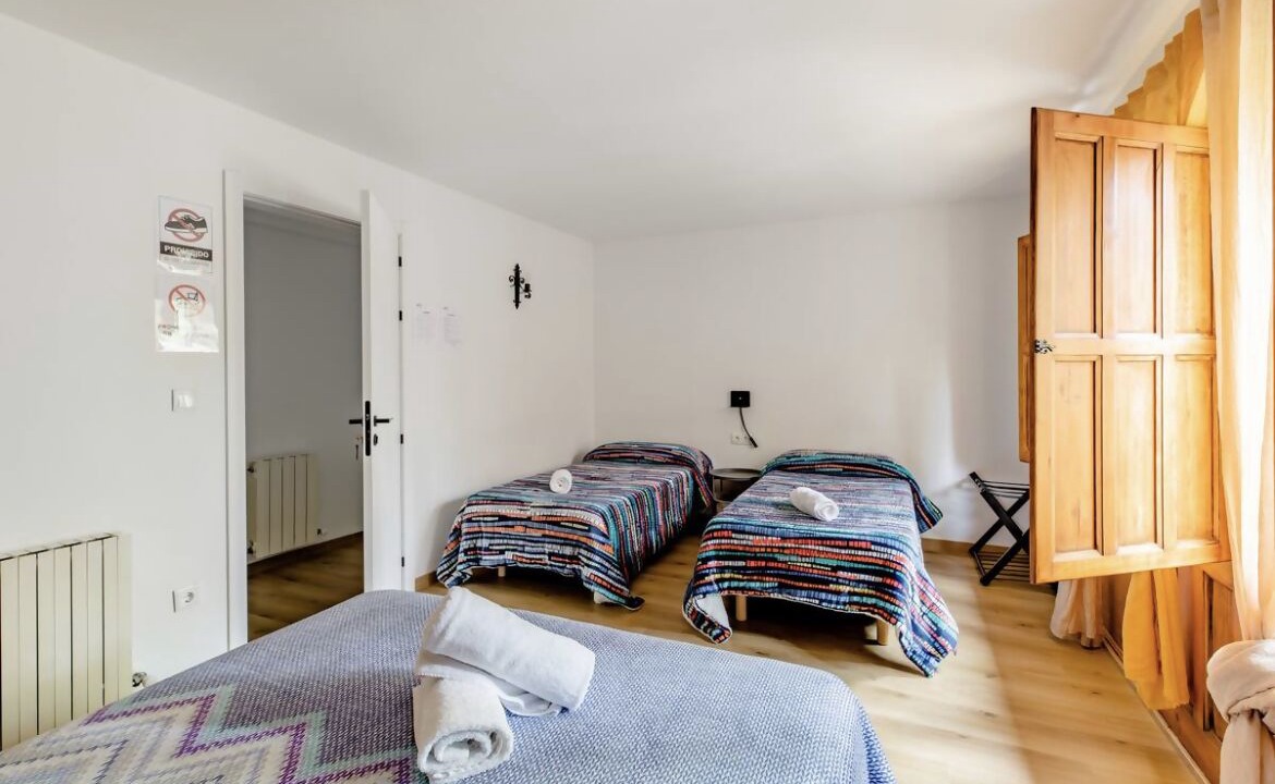 Photo of Bedroom in Oros Bajo