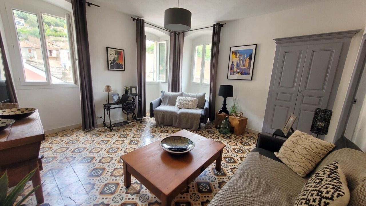 Photo of Livingroom in Omessa