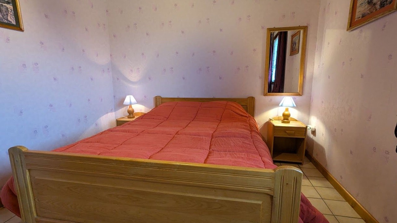 Photo of Bedroom in Le Menil