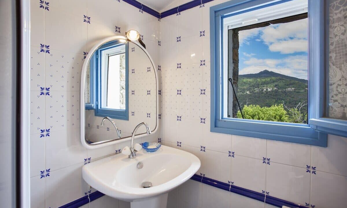Photo of Bathroom in Poggio-di-Nazza