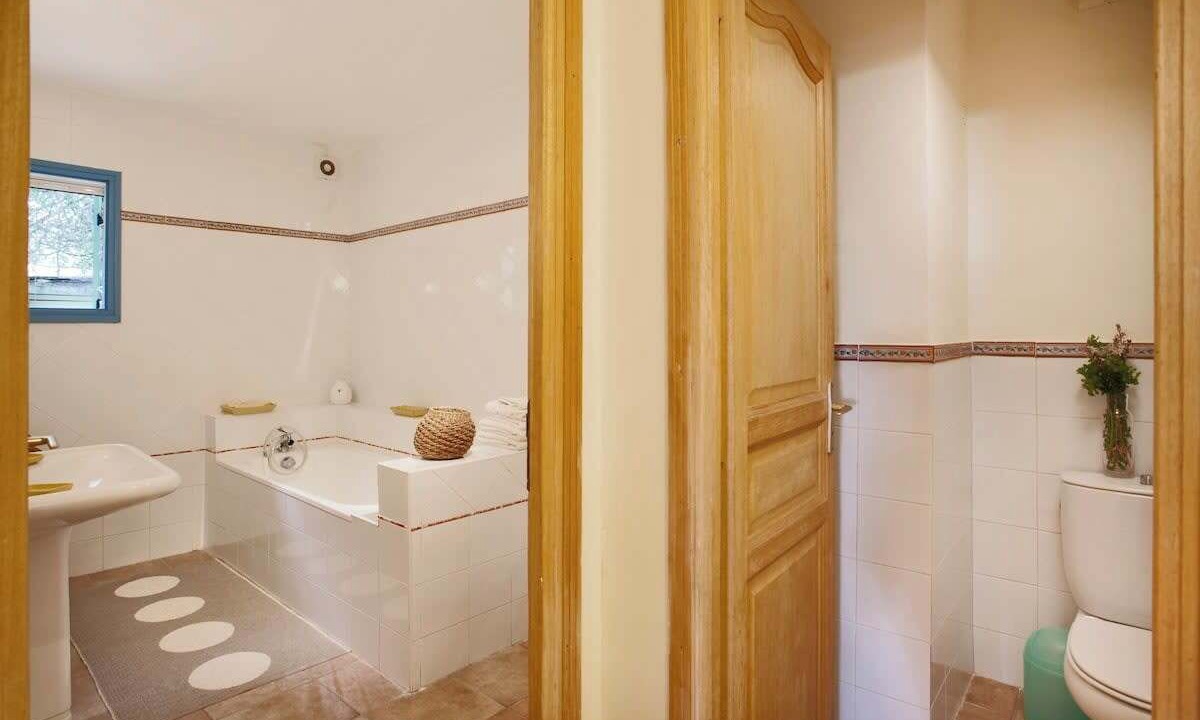 Photo of Bathroom in Poggio-di-Nazza