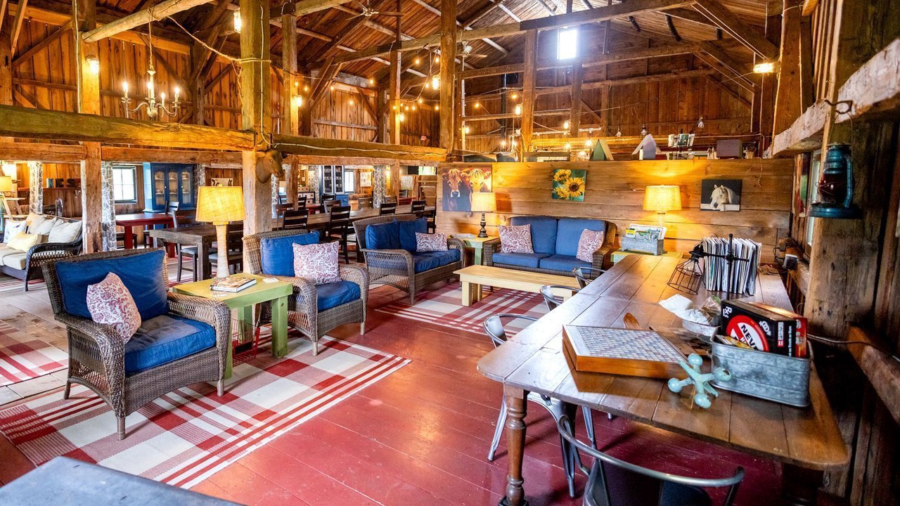 Photo of Others in Turner