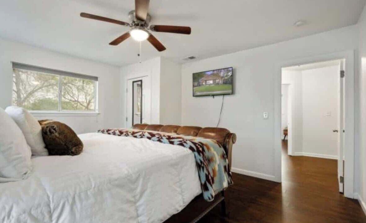 Photo of Bedroom in Highland Park