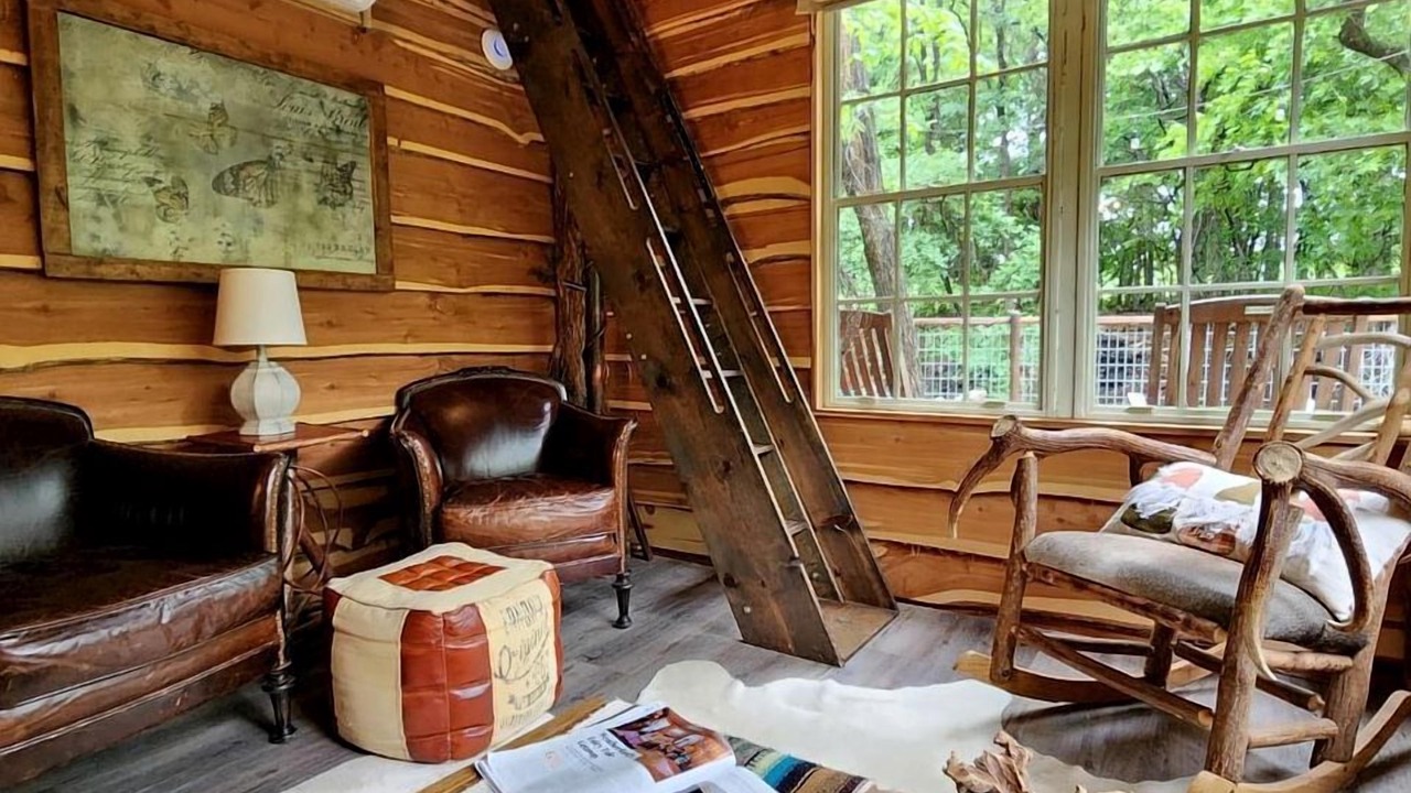 Photo of Livingroom in Dennis