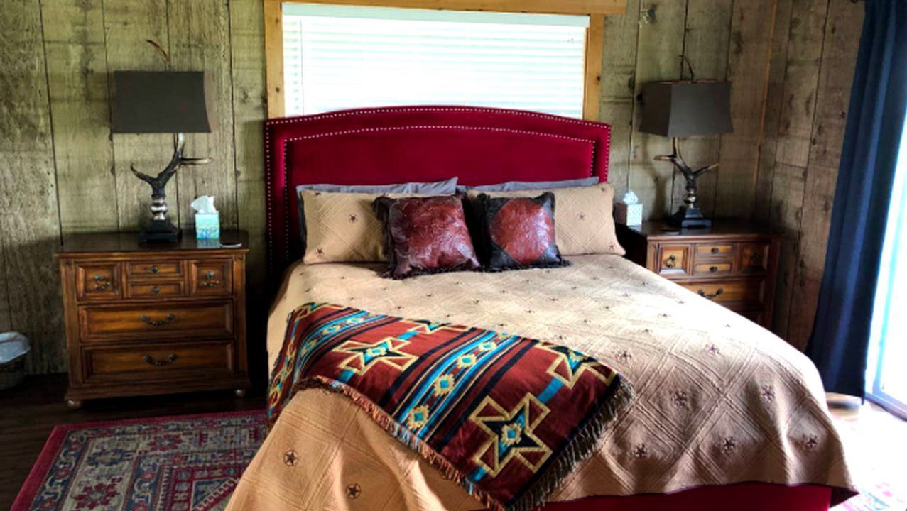 Photo of Bedroom in Pipe Creek