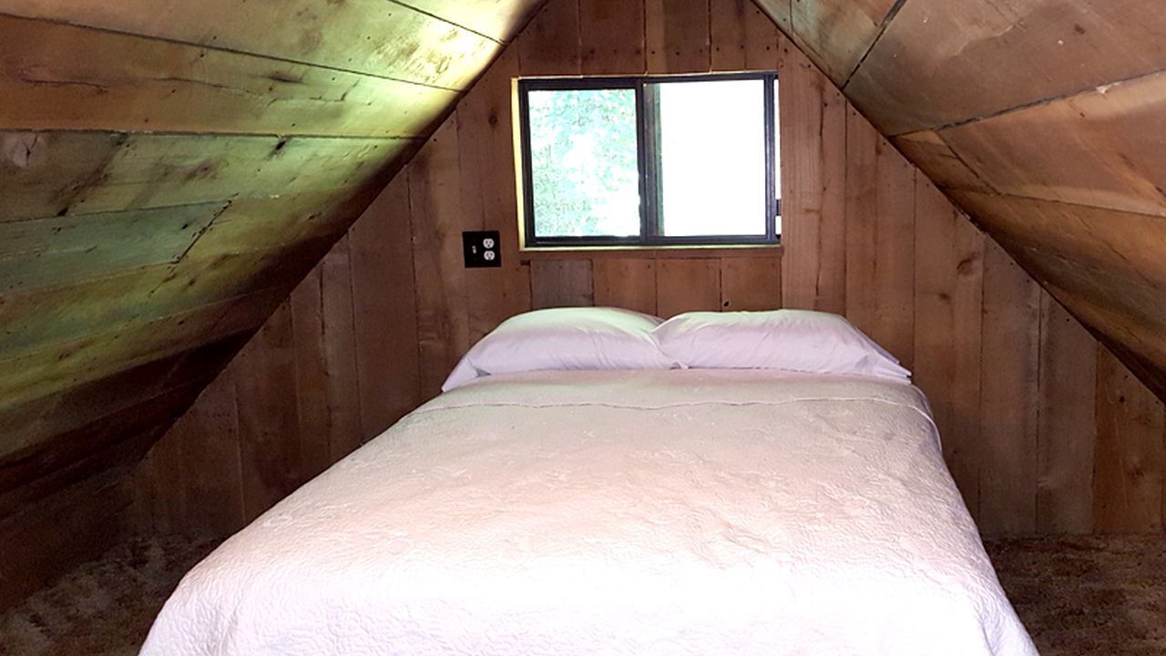 Photo of Bedroom in Champion