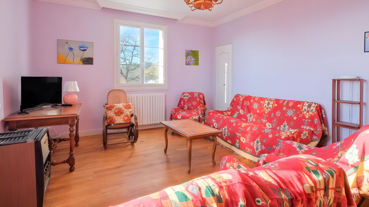 Photo of Livingroom in Agonac