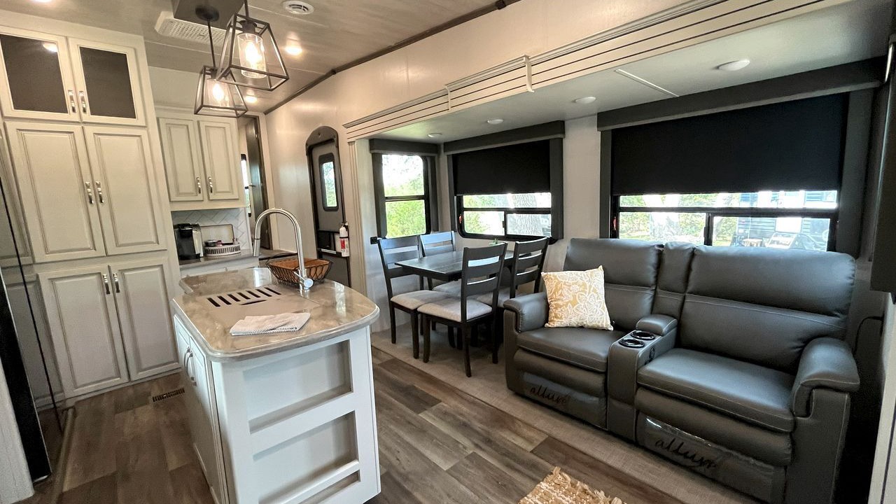 Photo of Livingroom in Dripping Springs