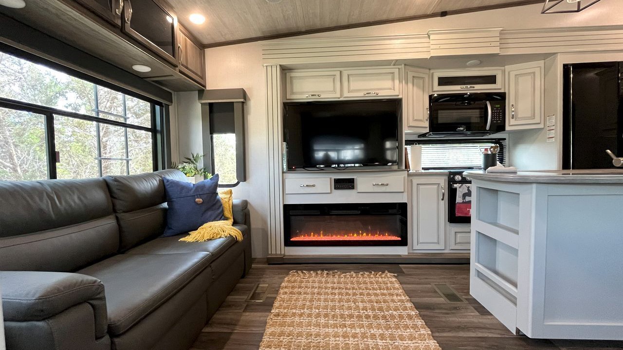 Photo of Livingroom in Dripping Springs