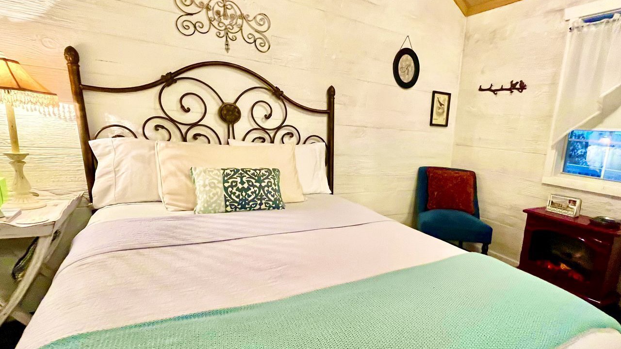 Photo of Bedroom in Dripping Springs